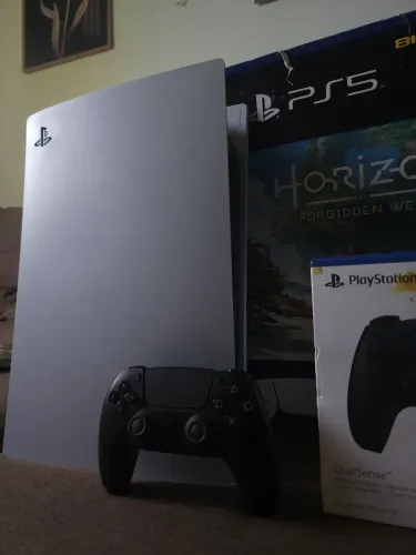 PS5 + CAIXA / DIGITAL 