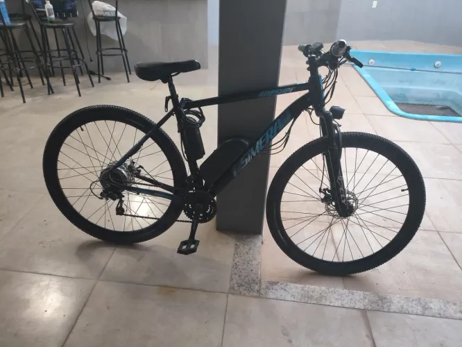 Bicicleta elétrica de alumínio 350w aro 29 quadro 21 bateria 10ah 28 marchas seminova
