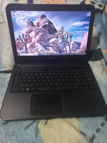 Notebook Dell Core i3 4GB 500HD Bateria Viciada Funciona Normal 