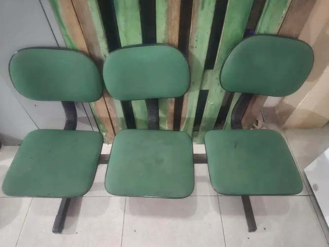 Cadeiras longarina para escritório 