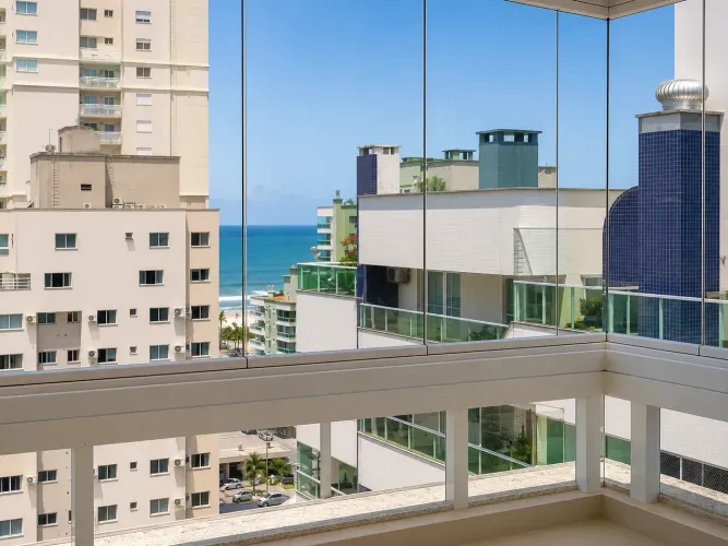 COBERTURA MOBILIADA À VENDA EM MEIA PRAIA  ITAPEMA/SC    3 SUÍTES | 3 VAGAS | LAZER COMPLE