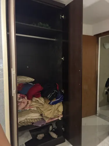 Guarda roupa 6 portas