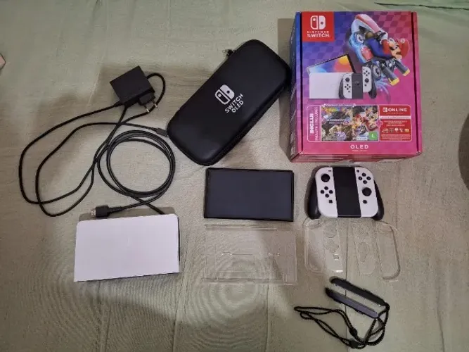 Nintendo Switch OLED Nacional ORIGINAL + MicroSD 128GB + 3 meses de online