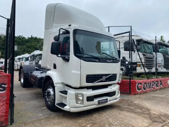 VOLVO VM 310 4X2 2008