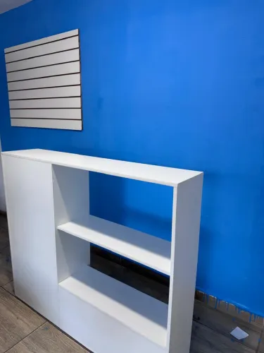Balcão 1,0 de altura 1x20 de largura  30cm de fundura   +3 Painéis canaletado