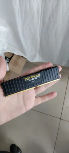 Memoria Ram Cosair 8gb ddr4 2400mhz