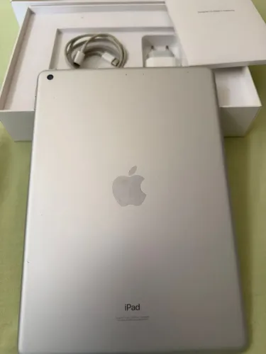 iPad 9 64GB Silver - Estado de Novo
