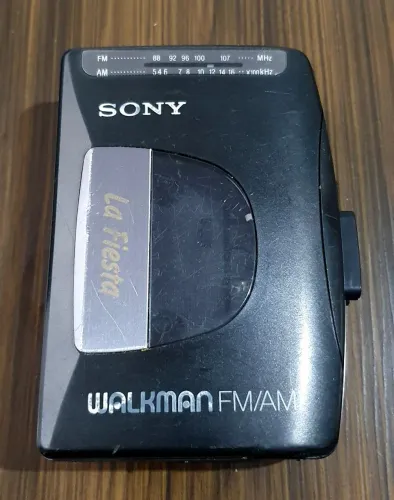 WALKMAN SONY LA FIESTA DOS ANOS 90
