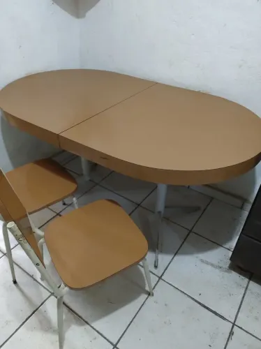 MESA ANTIGA