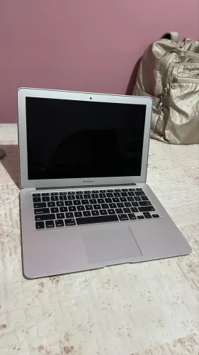 MACBOOK AIR 13.3 polegadas - 2017 modelo A1466 120gb 