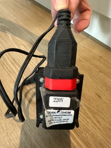 Autotransformador Transthom 200W 110V/220V Geladeiras Freezers Fornos