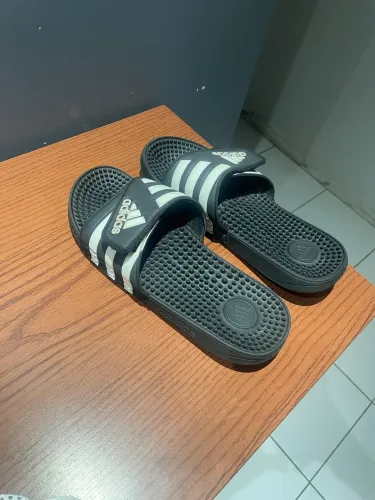 Chinelo Adidas Adissage