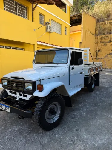 Toyota Band.Picape Chassi Longo Diesel 2000