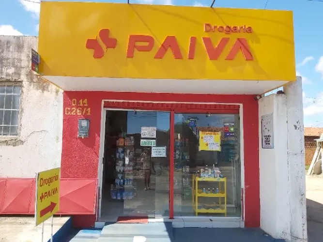 Bom dia. Estou vendendo o um imóvel, ponto comercial e bem localizado.