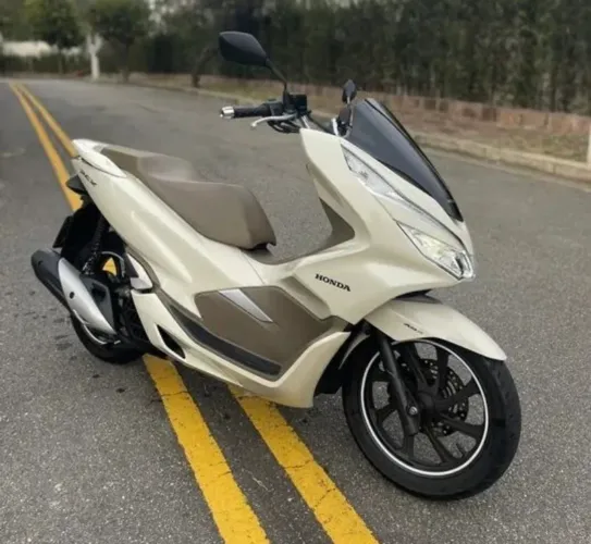 Honda PCX 150 DLX 2019 | ABS | 42 km/l | Automática