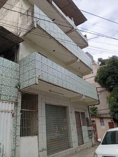 VENDO * IMÓVEIS INDEPENDENTESPRÓXIMO A PRAIA MOTIVO VIAGEM