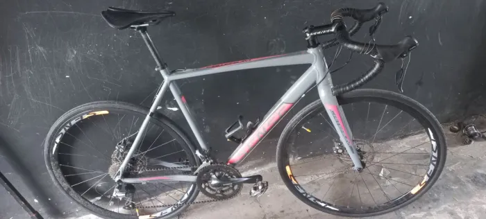Bicicleta Speed de Corrida Gravel Sense Criterium Novíssima Revisada.
