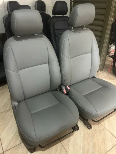 Bancos da Hilux 