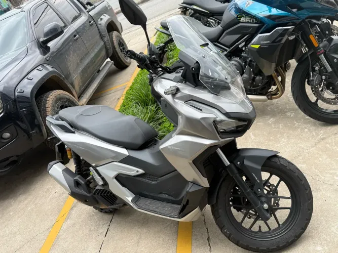 Honda ADV 160 2025