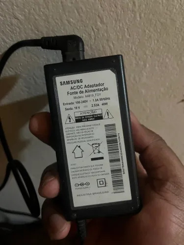 Smart Samsung 32 polegadas quebrada
