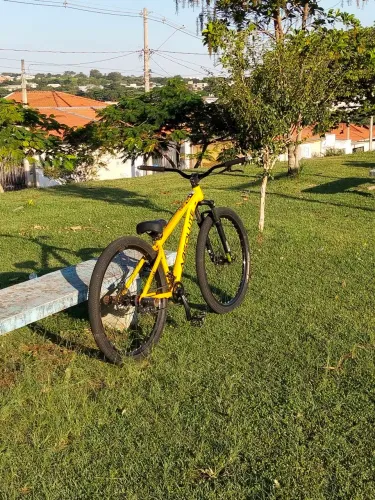 Vende se bike absolute Nero 5, bem montada 