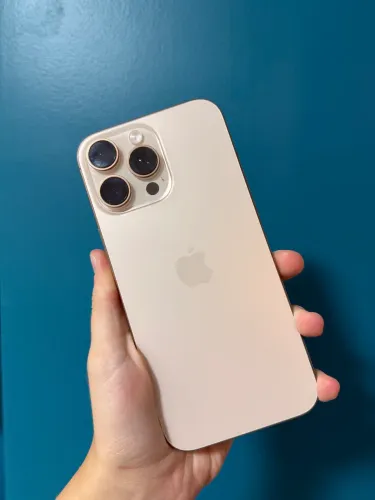 iPhone 16 Pro Max 256GB 94% - Loja física em Santos