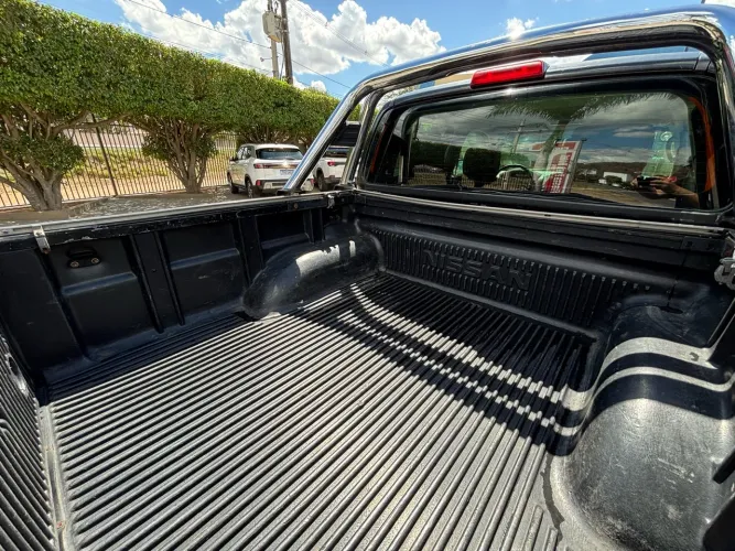 Nissan Frontier XE CD 4X4 2.5 TB Diesel 2010