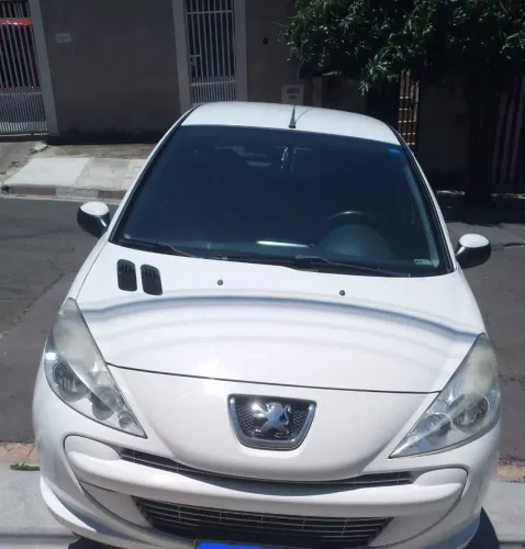 Peugeot 207 XR 1.4 Flex 8V 5P 2012
