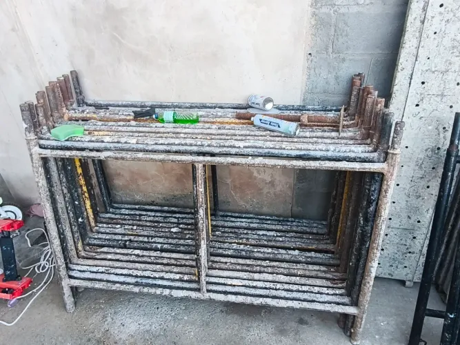 Vendo 10 andaimes de 1.5 metro