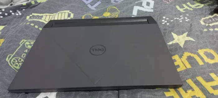 VENDO DELL G15 5530 1 ANO E 3 MESES DE USO