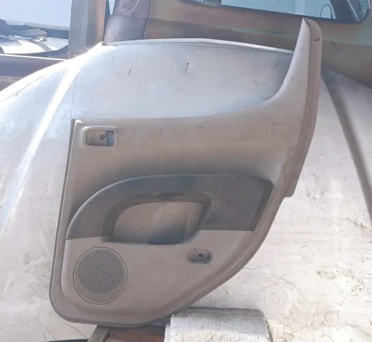 Forro porta traseiro direita l200 2012 a 2016