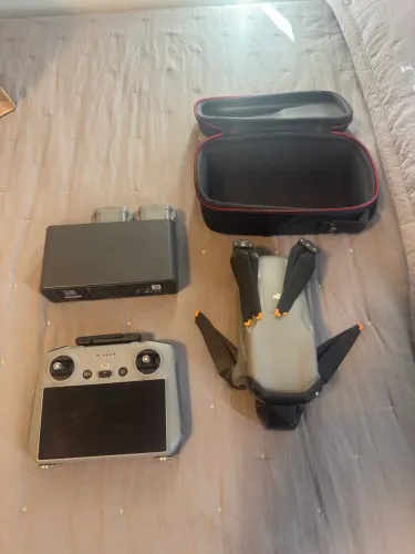 Drone dji air3 com kit flymore + bolsa pgy onemo