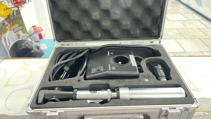 Equipamento óptico 