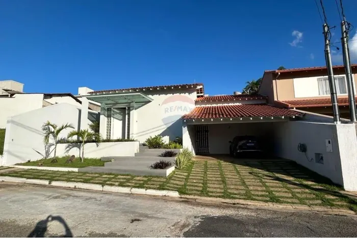 Casa no Condominio Flamboyant Luxo e Conforto!