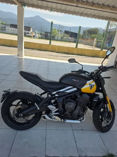 Triumph Trident 660 2025