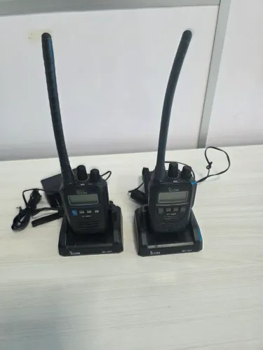 Radio icom icm85 