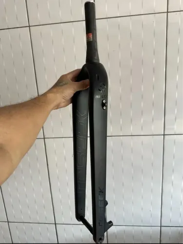 Garfo rígido 29 carbono 