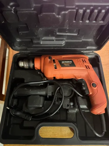 Furadeira 600w