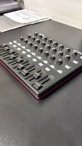CONTROLADORA MIDI