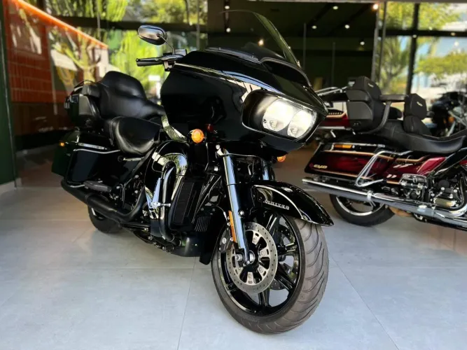 HARLEY DAVIDSON ROAD GLIDE LIMITED FLTRK PRETA 2020/2020