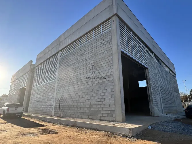 Galpão Industrial de 750m² no Green Valley: Infraestrutura Completa para sua Ope