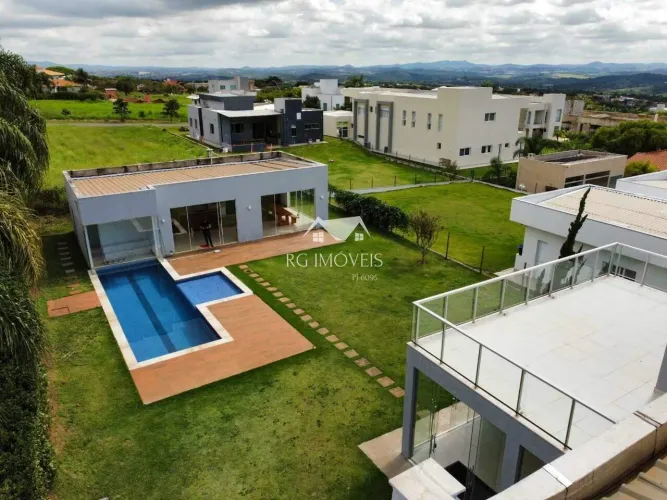 Casa alto padrão Condomínio Serra dos Bandeirantes