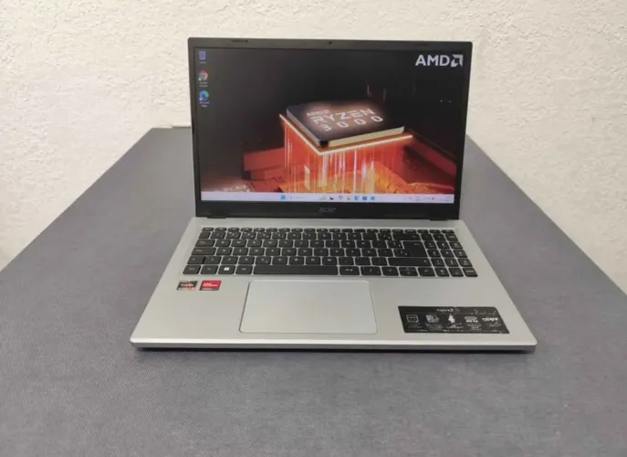 Notebook Acer Aspire Ryzen 3 7320U. DDR5. SSD 256. Com Garantia 24