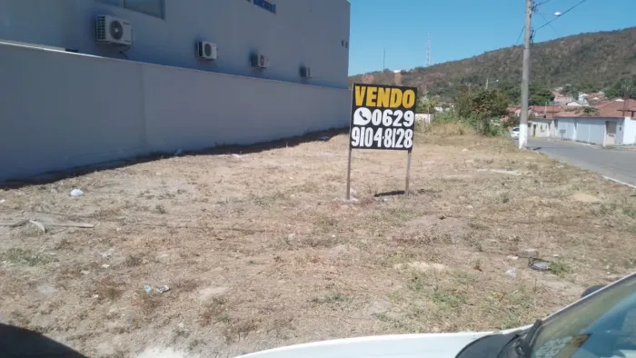 VENDO OU ALUGO TERRENO CENTRO CAMPOS BELOS GOIAS