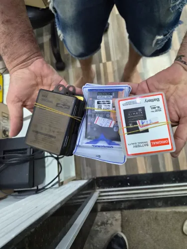 Vende se baterias e telas bararinho