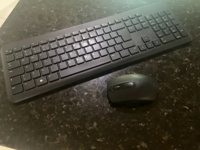 Teclado e Mouse sem fio - Dell - KM3322W