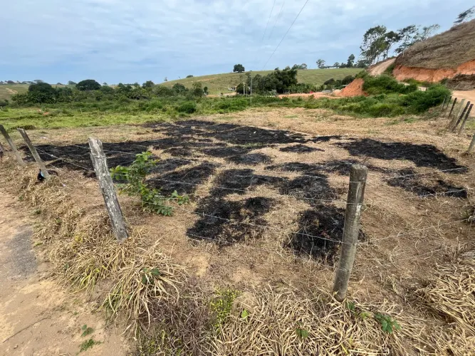 Vende-se terreno de 1000 metros quadrados já com padrão de energia