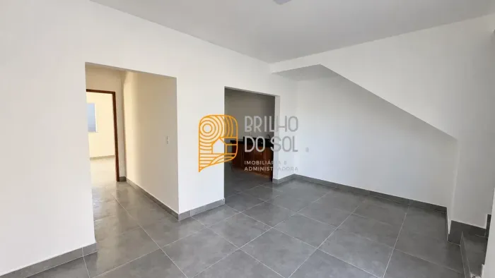 Duplex com 3 quartos, 2 suítes e lazer em condomínio no Paraíso dos Pataxós