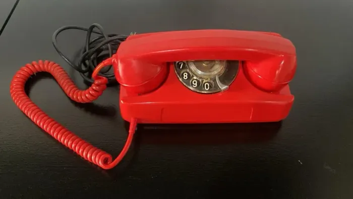 Telefone De Discar Tijolinho Vermelho Analógico Vintage