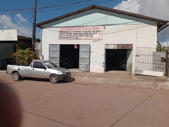 Vende-se ou aluga-se galpão comercial